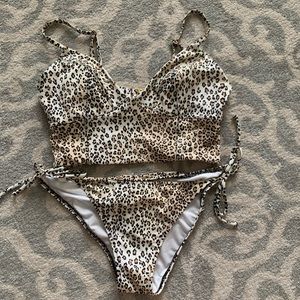 Victoria Secret Leopard print Bikini